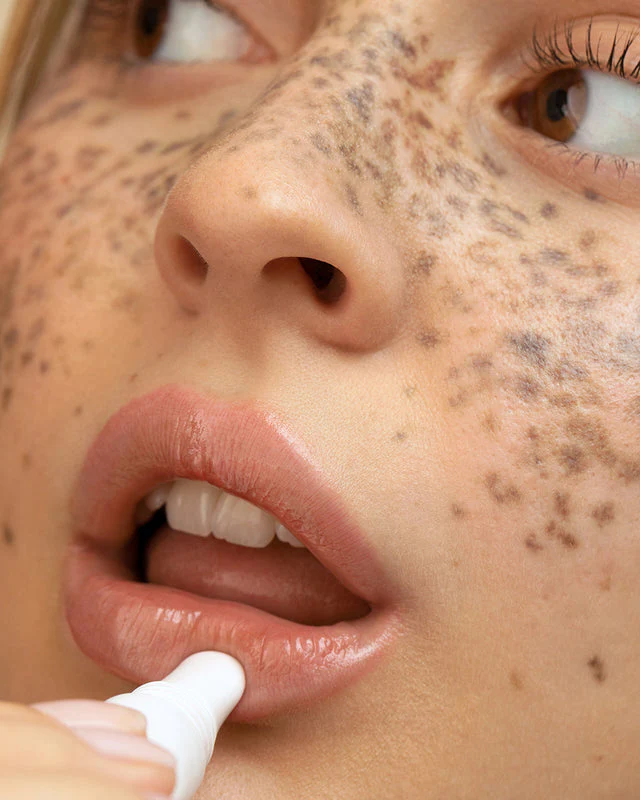 Lip Wrap Reviving Balm - Image 6