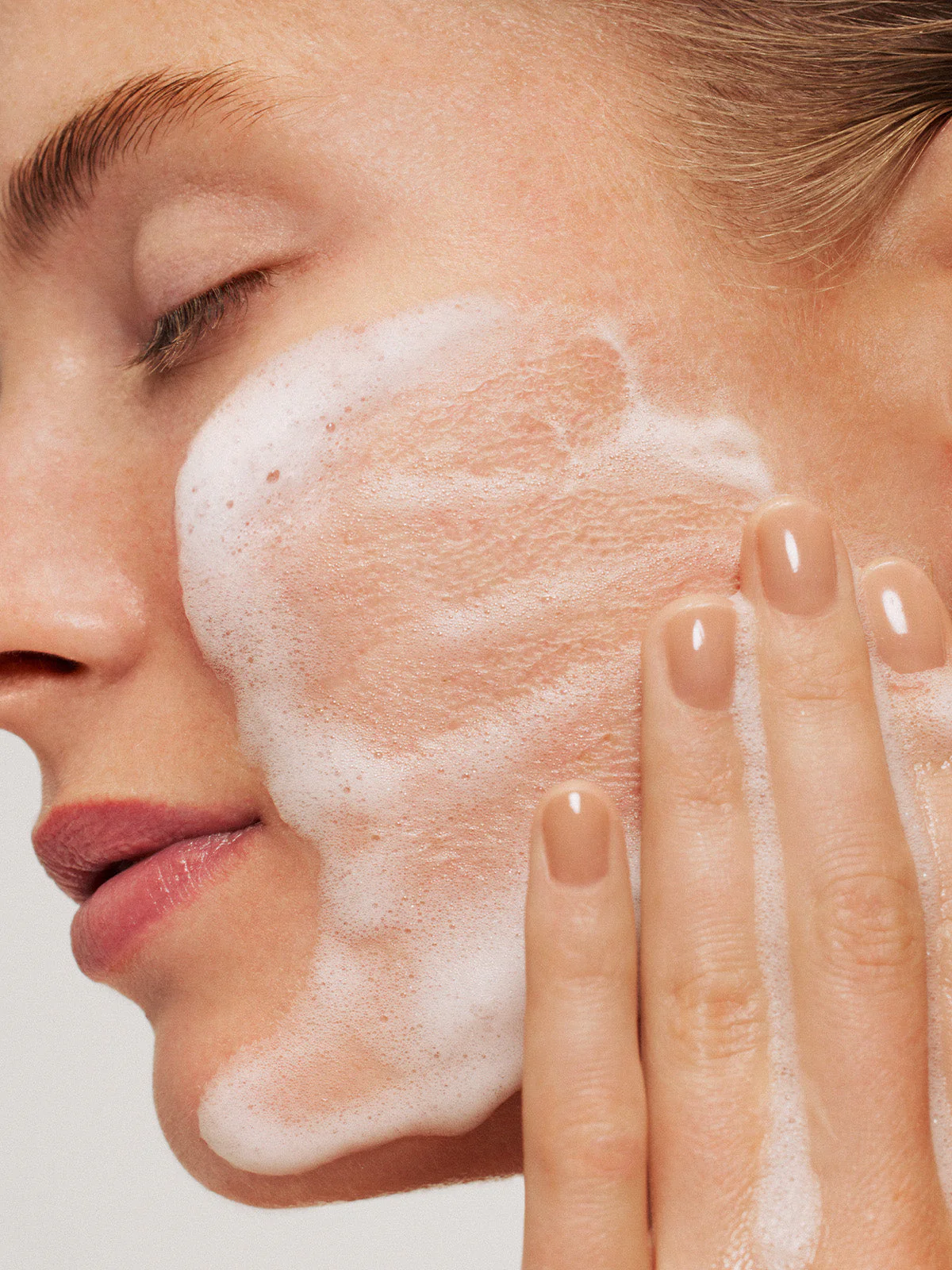 The Cleanse Soft Foaming Cleanser - Image 5